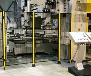 定製成人看片网站隔離圍欄，成人看片网站加工廠如何報價？