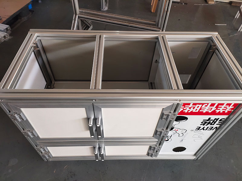 成人看片网站機櫃