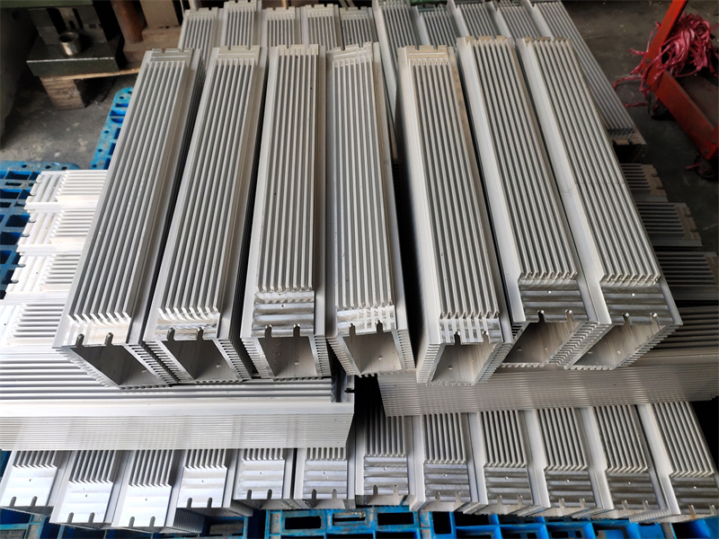 鋁材擠壓開模定製