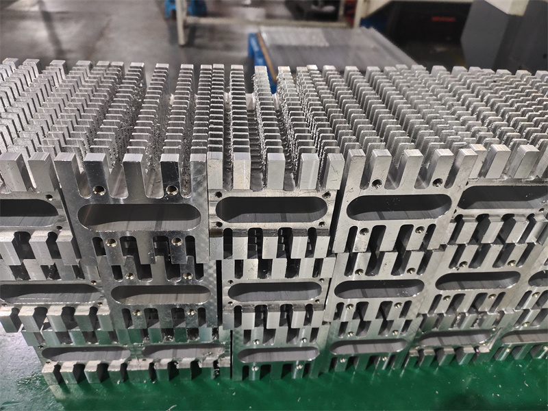 成人看片网站變頻器散熱器