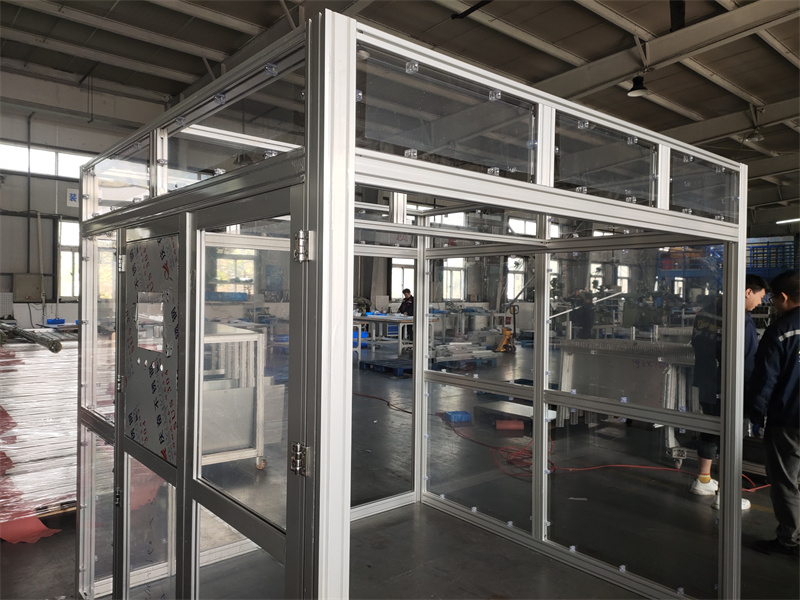 成人看片网站外罩