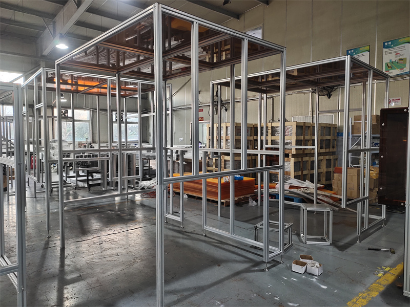 成人看片网站機器設備外罩